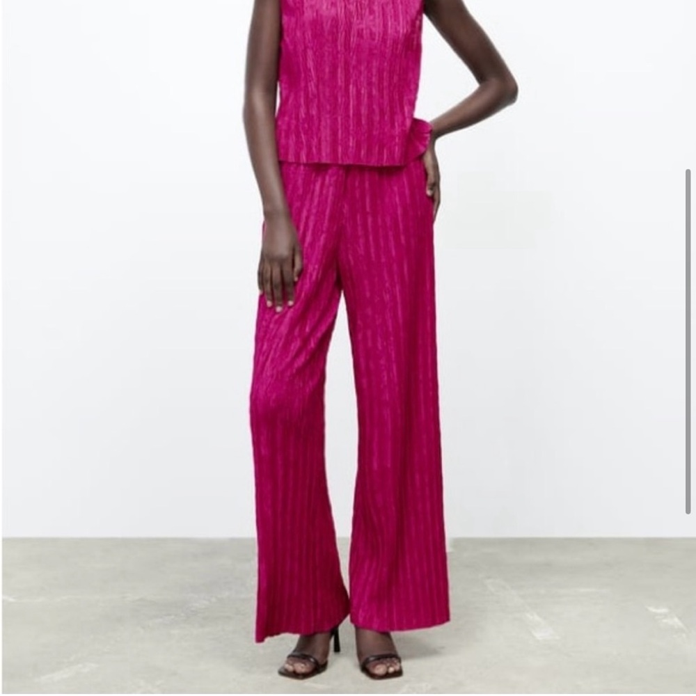Zara Pink Wide Leg Jumpsuit with Pleated Texture - Picture 2 of 11